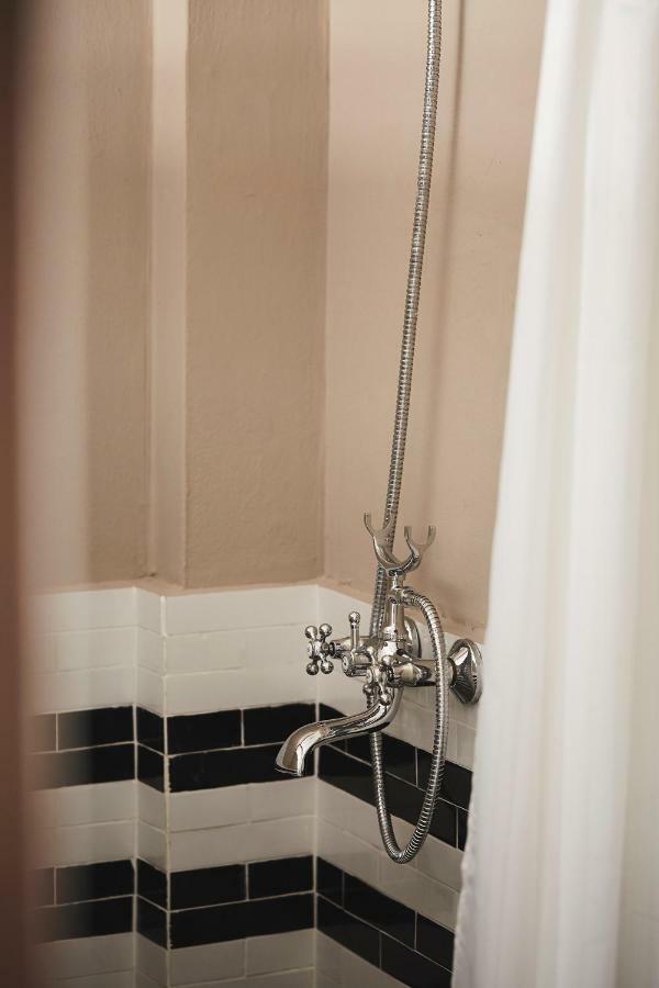 Ob-Oon Boutique Bed & Breakfast Бангкок Экстерьер фото
