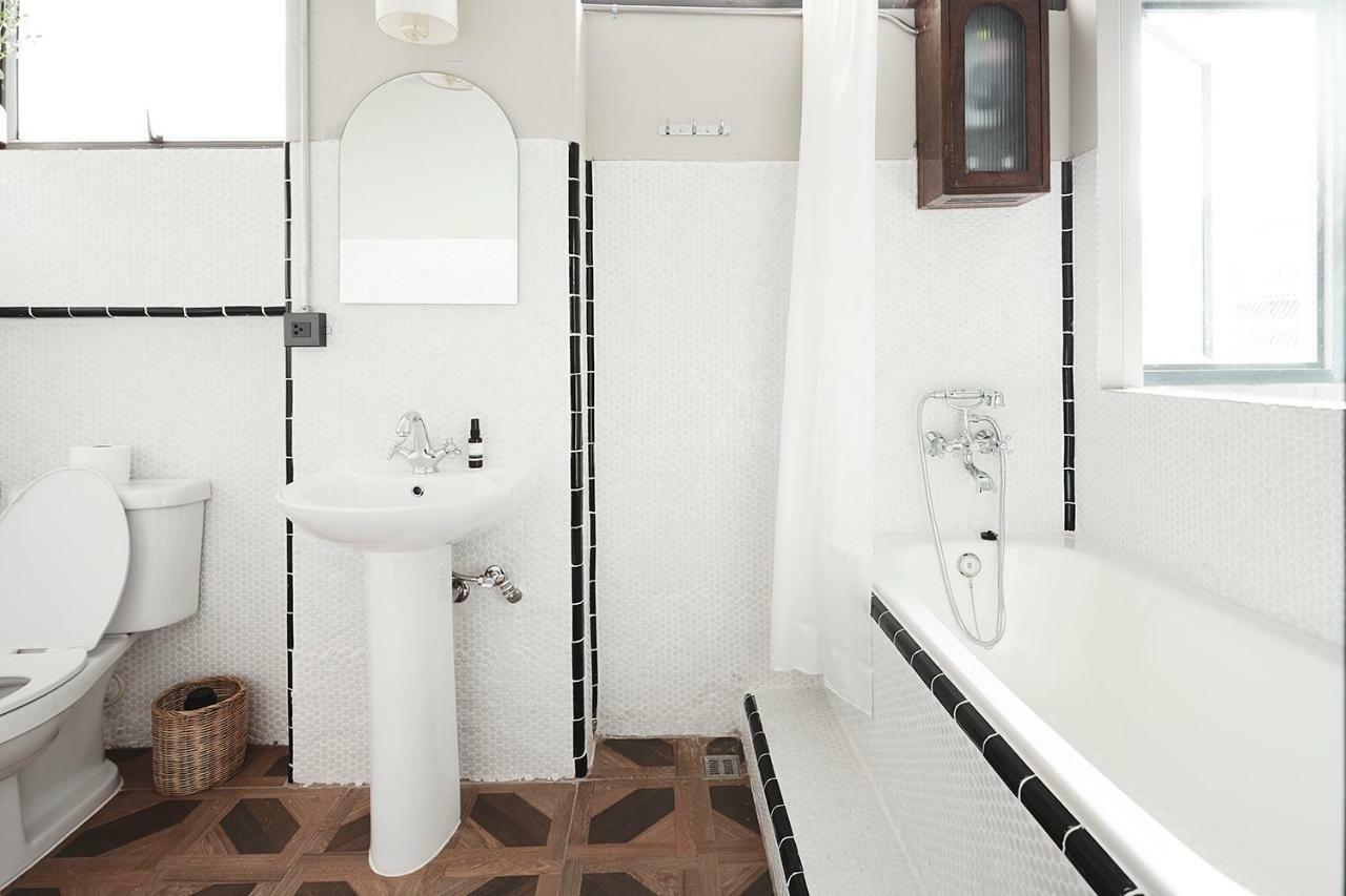 Ob-Oon Boutique Bed & Breakfast Бангкок Экстерьер фото