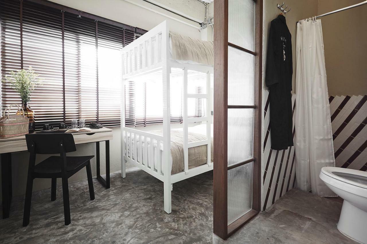 Ob-Oon Boutique Bed & Breakfast Бангкок Экстерьер фото